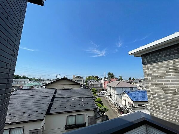 眺望や窓からの景色が良いと、家で過ごす時間も快適です。