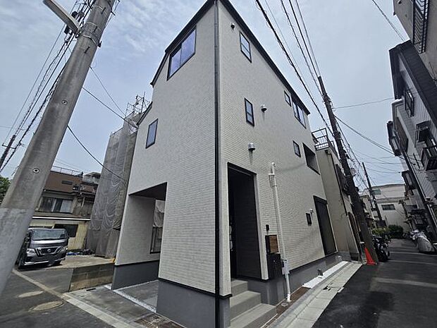 繁華街のようなにぎやかさがないため、車の音や話し声が少なく、静かな生活を望む方には最適な場所でしょう。近所に同じ年頃の子どもがいれば、お子さまのことで気軽に相談できますね!