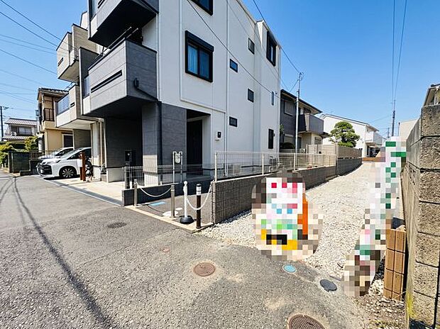 東京メトロ東西線 浦安駅 / 徒歩14分の立地にある平屋の4LDKです。部屋数が多い住まいは、家族構成やライフスタイルの変化に柔軟に対応できるのが大きな魅力です。