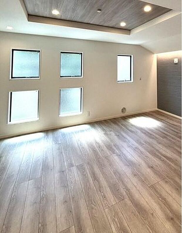 本物件の参考プランとは形状、カラーは異なります。同建築会社の施工例となります。本物件の参考プランについてはお問合せ下さい。