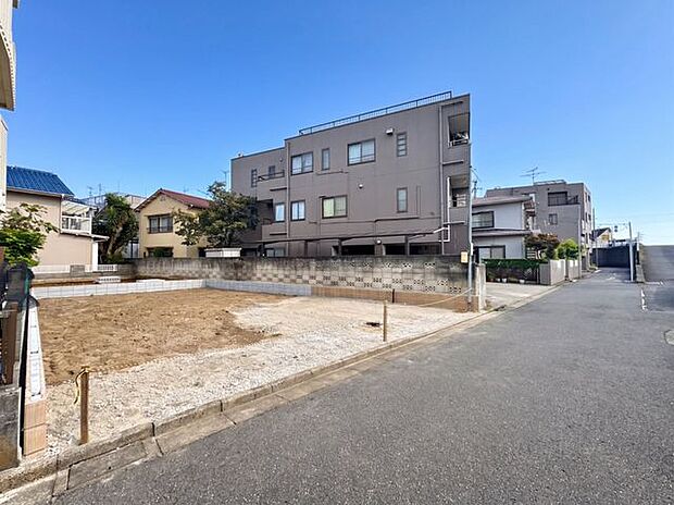 全面道路含む外観