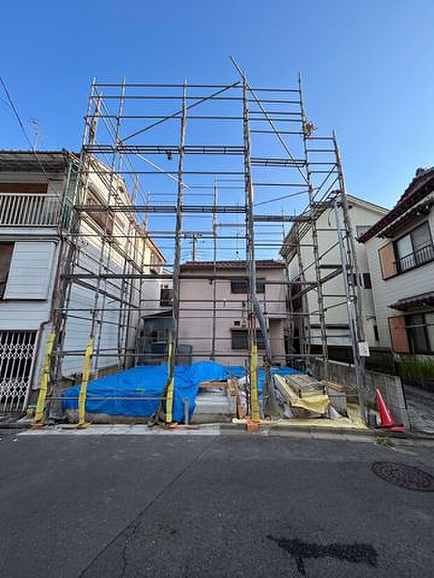 都営新宿線 瑞江駅 / 徒歩18分の閑静な住宅地に佇む物件です。静かな環境で過ごせる、交通量が少ないので安全、子育てに適している、 夜間も静かで窓を開けて寝やすい。などのメリットがあります！