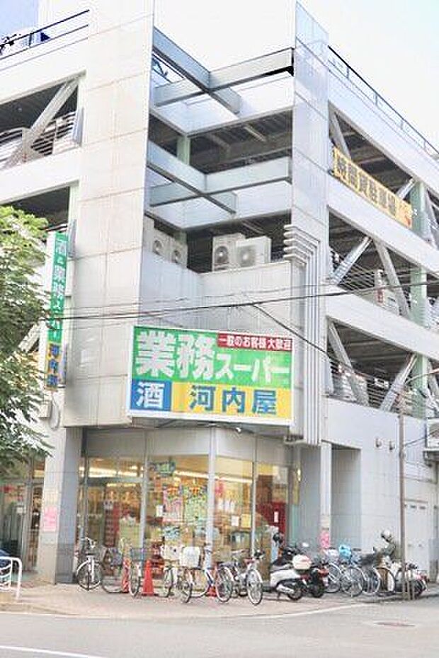 業務スーパー亀戸店 徒歩12分。 890m