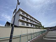 茅ケ崎駅より徒歩19分 築49年7ヶ月 4階建の賃貸物件