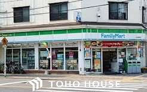 ファミリーマート木村都島店 徒歩2分。 90m
