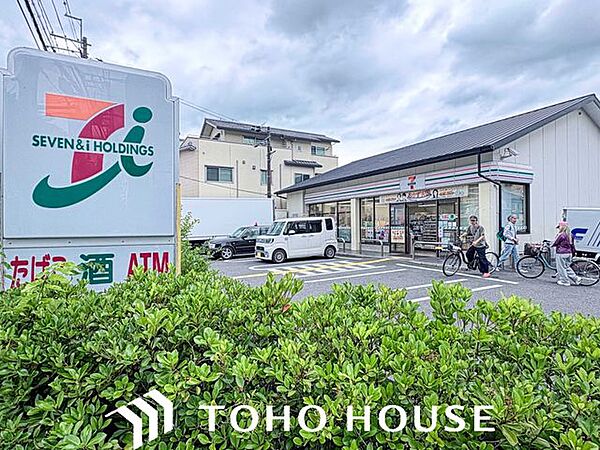 セブンイレブン京都堀川玄以店 最寄りのコンビニ「セブンイレブン」までは徒歩6分。 430m