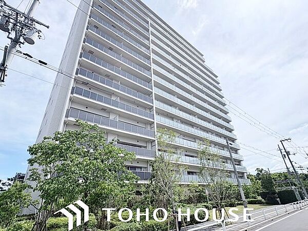 ～グランドレジデンス～201戸のマンションとなっておりまして規模が大きいマンションとなっております！オートロックも付いておりますのでセキュリティも充実♪