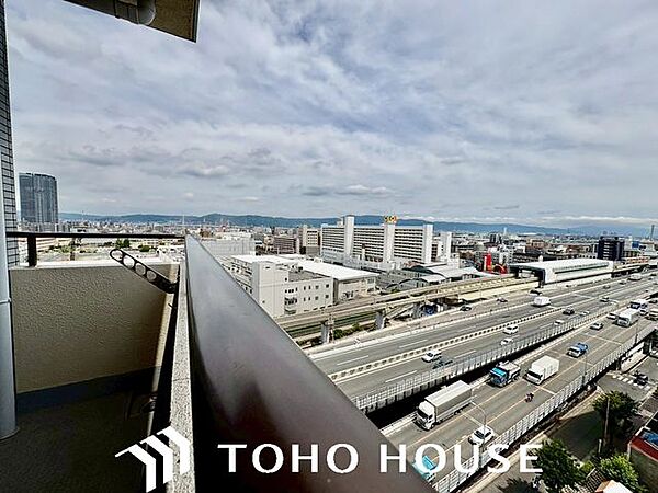 マンションは、駅から近い物件のほうが高めの価格で売りやすい。将来売却する可能性があるなら、都心などへの交通アクセスの良い駅から徒歩10分以内で、管理の行き届いた物件を選ぼう。