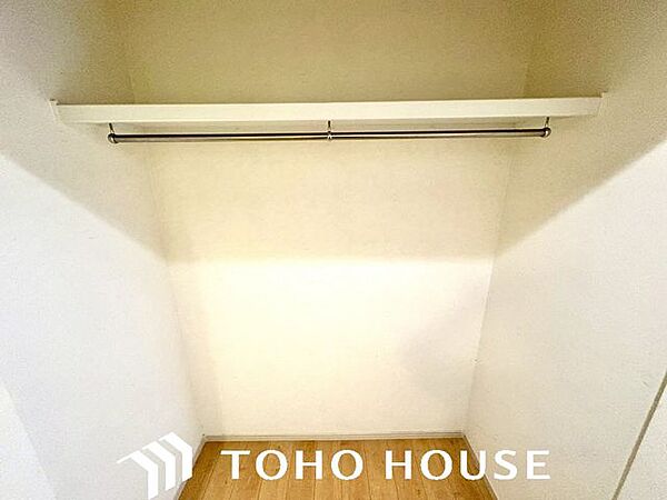 各部屋に必要な量の収納があるか、高さ・奥行きは適度で、活用しやすいものになっているか。 “量”だけでなく、”位置”によっても変わる「収納力」を子どもの成長も加味して確認しよう。