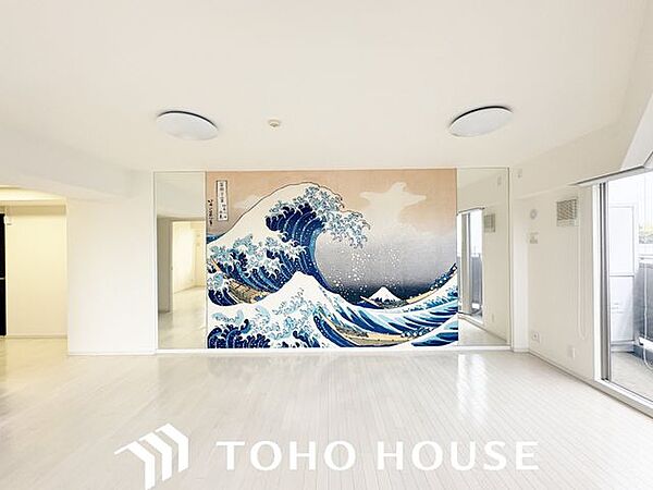 「想像していた以上に広い」が写真を撮っているときの感想です。家事動線に配慮したプランによりご家族がくつろげる明るく広い空間が確保できました。