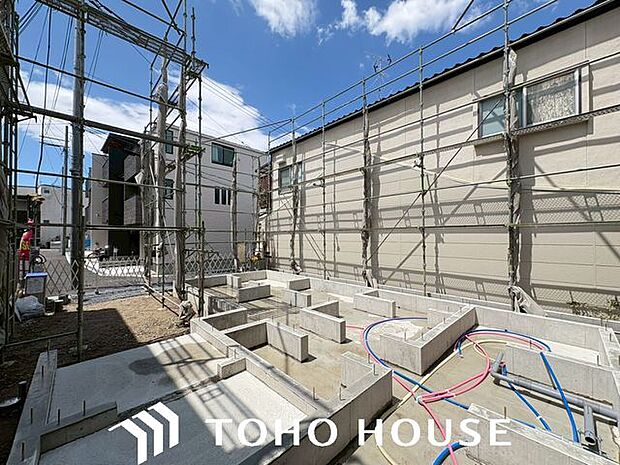 ここから始まる「日常」は家族にとって大切で貴重な時間・・・だからこそ、少しでも豊かに、少しでも快適に。そんな想いから生まれた本邸宅は、これから先のお住まいをきっと支えてくれるはずです。