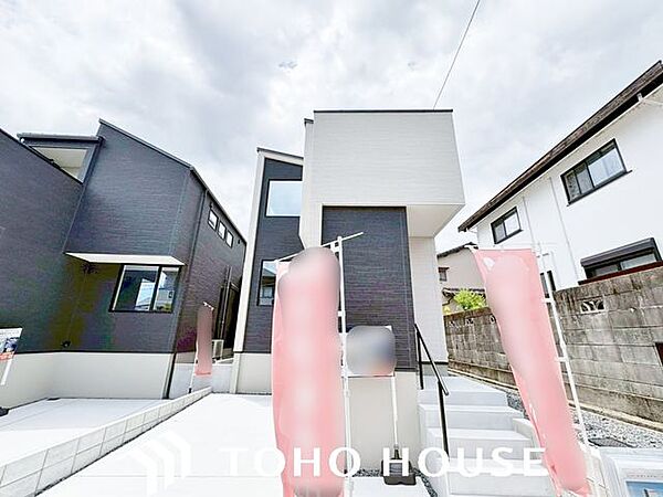 物件の陽当りや通風・仕様設備やお部屋の大きさの比較、近隣・周辺環境や街並みなど、資料には掲載していない情報が現地にはたくさんあります。　是非ご確認ください。