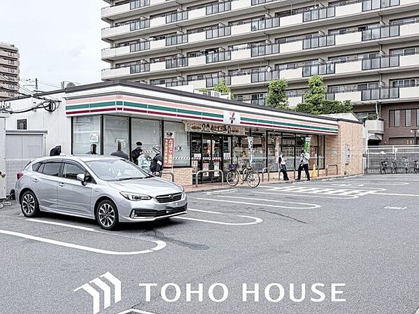 セブンイレブン大阪友渕町3丁目店 徒歩9分。 660m