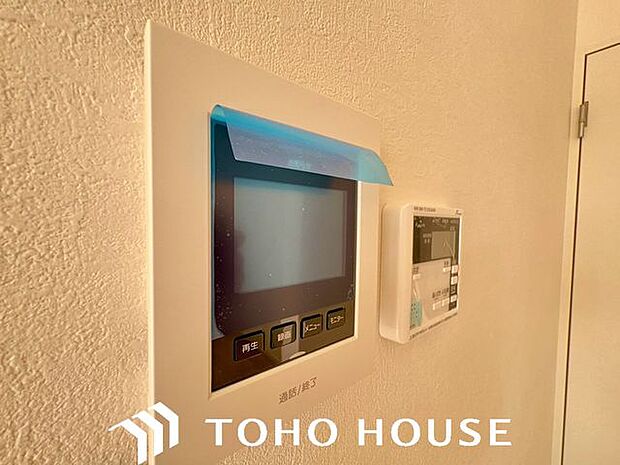 「見える安心」をカタチにしました。 誰が来てもわかる様にモニター付きインターホンを設置。快適と安らぎを合わせた優しい設計。外出時にも便利な録画機能を標準完備。