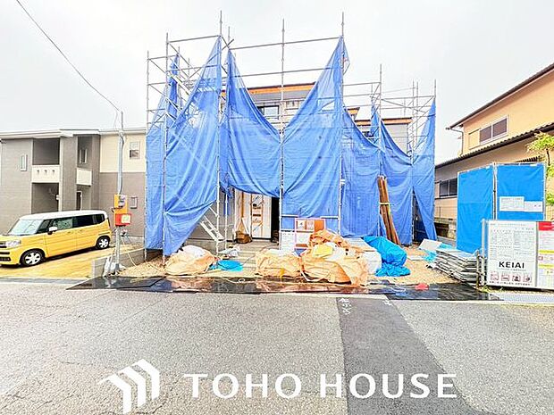 住まい探しは街探し。みんなが街探しのポイントにしているのは何？　第1位は過半数が支持した納得の 『交通の利便性』。続いて3割以上の人が『住環境』と『公園、緑地の充実』です。