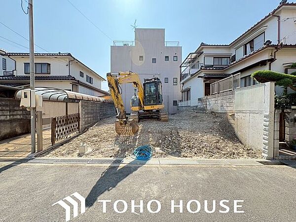 閑静な住宅地は、周囲の騒音も少なく、落ち着いた雰囲気です。