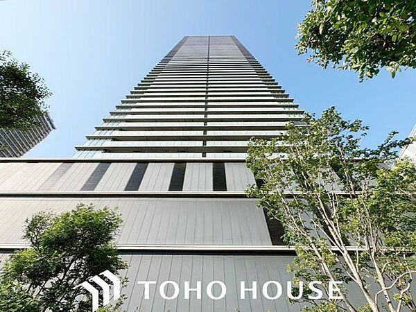大切な時間を共に過ごすのは、「家族」も「お住まい」も同じです。時代が経っても変わらない居住性の高さと、いつまでも色褪せず住む毎に親しみ深くなるデザイン。