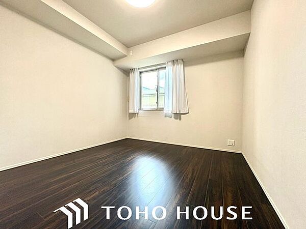 うららかな陽射しがどのお部屋にも降り注ぎますように、快適さを追求した間取設計。得難い立地環境での生活を恵みの豊かな永住の地へと変えてくれます。