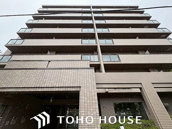 建物に対して高い耐震性・耐久力に基づく信頼こそが、まずは快適な住まいの大前提。長年の経験と試行錯誤から生まれた様々な技術が、堅牢なすまいづくりを実現します。