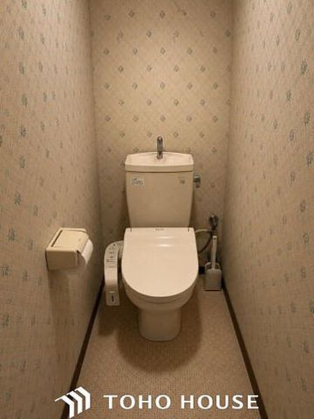 温水洗浄機能付き便座が新設されています。当たり前ですが、気になる水周り関係が全て新品というのも新築物件ならではですから、気持ちよく新生活が始められます。