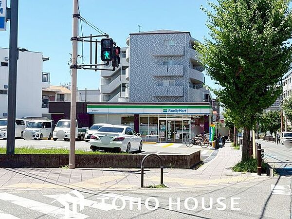 ファミリーマート豊中長興寺北店 徒歩4分。 250m
