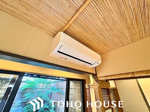 エアコンが備え付けられているので、部屋ごとに温度設定が可能です。
