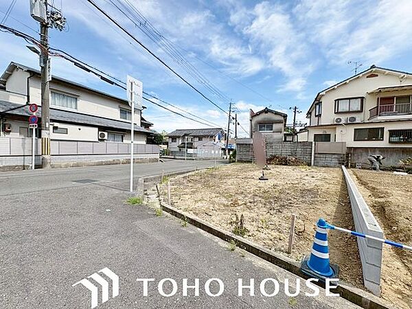 家族の温かさと陽光の暖かさ、楽しい毎日と明るい未来を予感させる「空間が織り成すひとつ先の住み心地」を演出します。是非一度、ご自身にて御覧ください。