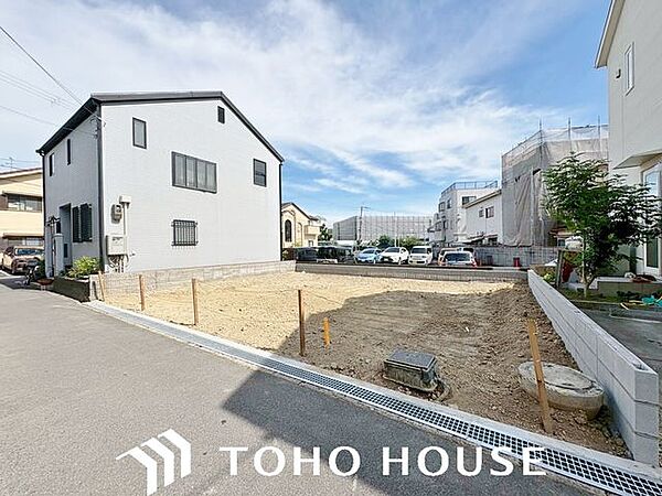物件の陽当りや通風・仕様設備やお部屋の大きさの比較、近隣・周辺環境や街並みなど、資料には掲載していない情報が現地にはたくさんあります。　是非ご確認ください。