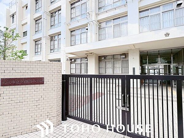 茨田南小学校 徒歩12分。 960m