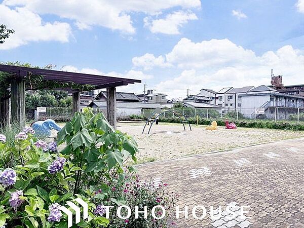 諸口児童公園 徒歩6分。 480m