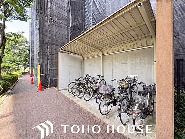 物件の陽当りや通風・仕様設備やお部屋の大きさの比較、近隣・周辺環境や街並みなど、資料には掲載していない情報が現地にはたくさんあります。　是非一度、現地をご確認ください。