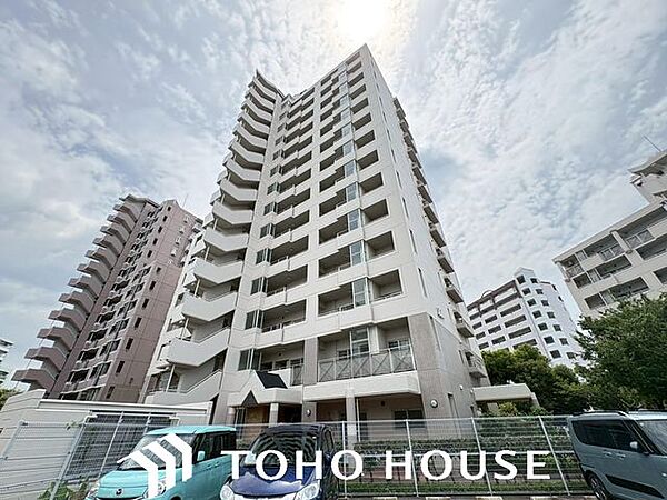 建物に対して高い耐震性・耐久力に基づく信頼こそが、まずは快適な住まいの大前提。長年の経験と試行錯誤から生まれた様々な技術が、堅牢なすまいづくりを実現します。