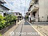 その他：帰宅途中にショッピングやカフェを楽しんだり、利便性の良いこの地の生活は人々を魅了します。心行くままに季節の流れを感じ、ゆったりとした一時を。時間の流れを取戻し、休日はスローライフを。