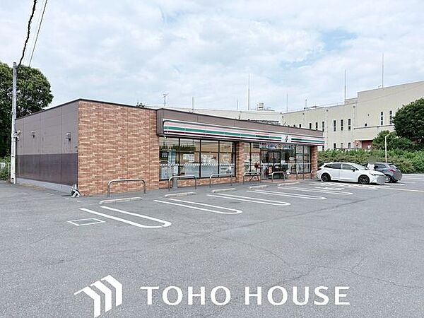 セブンイレブン高槻唐崎西1丁目店 徒歩12分。 890m
