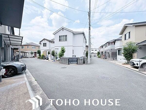 物件の陽当りや通風・仕様設備やお部屋の大きさの比較、近隣・周辺環境や街並みなど、資料には掲載していない情報が現地にはたくさんあります。　是非ご確認ください。