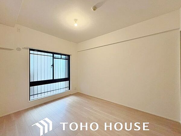 一日の中で多くの時間を過すことになる住まいだからこそ、いつも穏やかな空間であるように心掛けています。 構成する建材などへの配慮が、住まう方の健康を守ります。ワンランク上の、「オンリーワンの家」を提供。