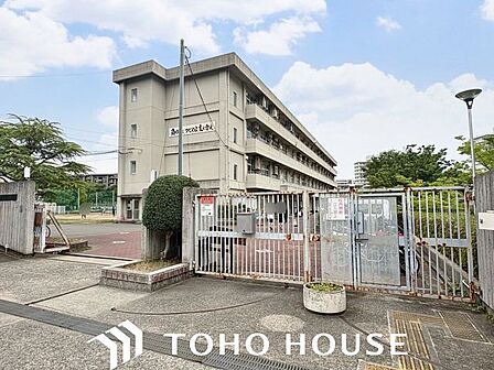 箕面市立第五中学校 徒歩15分。 1170m