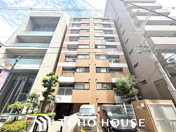 大切な時間を共に過ごすのは、「家族」も「お住まい」も同じです。時代が経っても変わらない居住性の高さと、いつまでも色褪せず住む毎に親しみ深くなるデザイン。