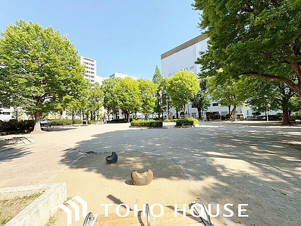 新町南公園 徒歩8分。 640m