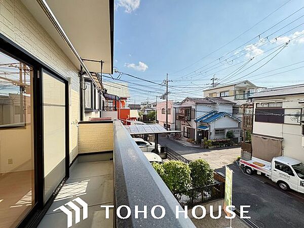 買いたい物件の周辺に商業施設など生活インフラがバランスよく整っているかも重要です」