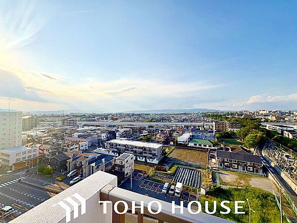 買いたい物件の周辺に商業施設など生活インフラがバランスよく整っているかも重要です」