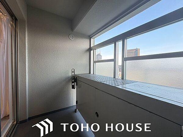 マンションは、駅から近い物件のほうが高めの価格で売りやすい。将来売却する可能性があるなら、都心などへの交通アクセスの良い駅から徒歩10分以内で、管理の行き届いた物件を選ぼう。