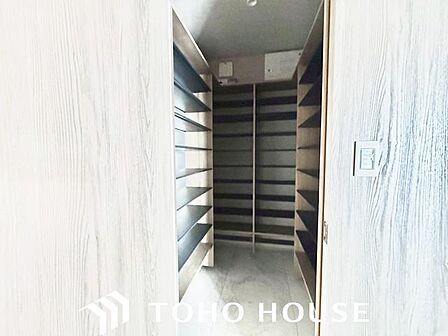 収納ひとつ、ふたつのわずかな違いが「居住スペースを有効的に使えるか」という部分で差が出る可能性が。各居室の収納はしっかりとした容量のスペースを確保しております。