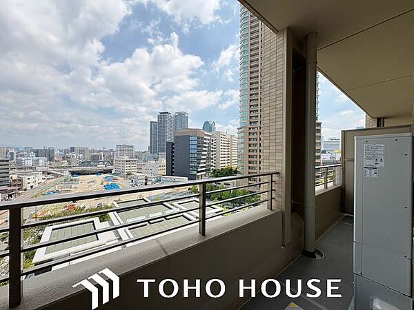 一つ屋根の下にそれぞれの暮らしがある。お部屋ぐらいは自分の価値観で自由にしたい。だからこそ、そのベースはシンプルであるべきだと思う。なぜなら、時の流れで人の好みは変わっていくものだから。
