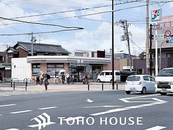 セブンイレブン大阪浜3丁目店 徒歩8分。 630m