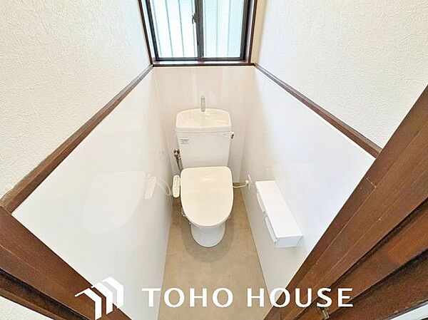 今や当たり前となったトイレの機能。温水によっておしりを洗浄してくれる優れもの。今現在の日本の住宅、約7割を超えるシェアがございます。ご家族の毎日を快適なものにいたします。