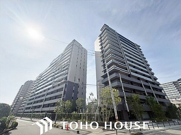 物件の陽当りや通風・仕様設備やお部屋の大きさの比較、近隣・周辺環境や街並みなど、資料には掲載していない情報が現地にはたくさんあります。　是非ご確認ください。