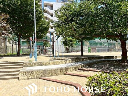 道仁公園 徒歩13分。 1000m