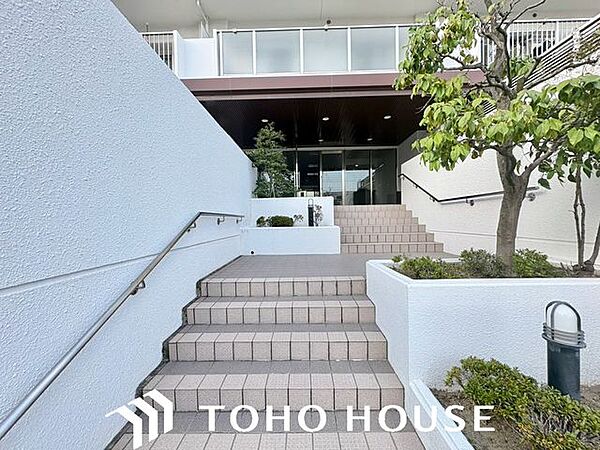 手入れの行き届いたマンションは、住み心地も良く、資産価値も維持されます。マンションではまず、外壁やエントランスなどの共用部分の維持管理がポイント。