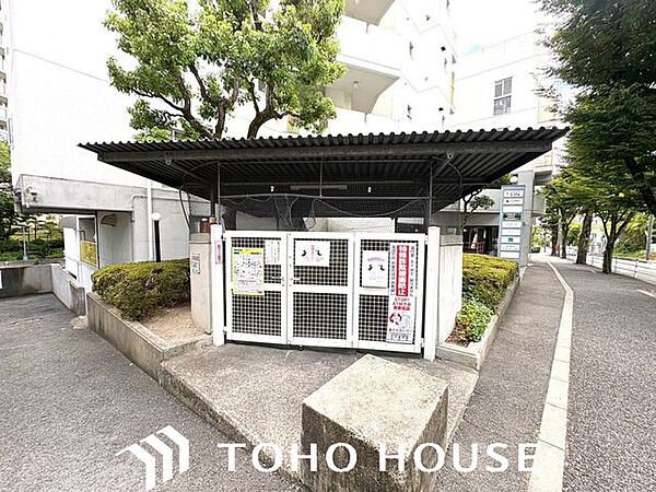 単に見た目や質感の良さだけではなく、建物の基礎や構造といった、目には見えにくい部分にもこだわります。住まいの本質の部分から、住み心地や安全性を見つめ直しました。